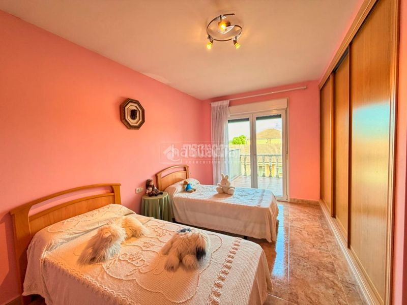 Foto c0e4c794-5623-47d1-8f6a-0c6b2cab9baa. Casa a Sanchonuño