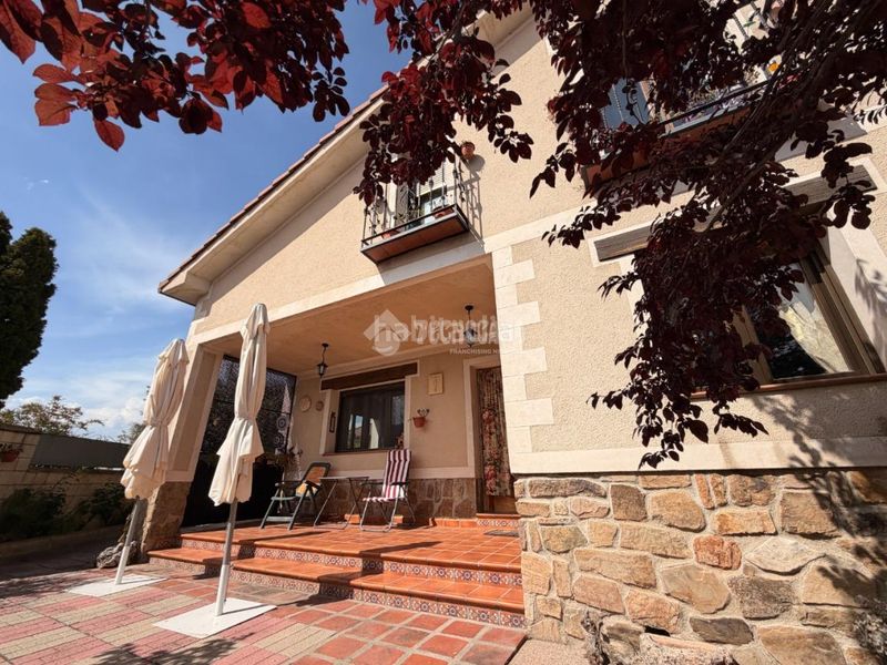Foto 59552829-9e52-4e3e-b052-a77960ec4f63. Casa amb calefacció aparcament a José Zorrilla - Padre Claret Segovia