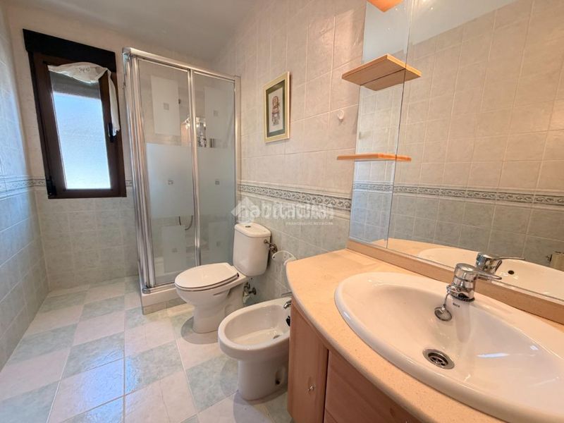 Foto b1ca3d54-ce1e-4c2a-b89e-065e4a0eb20c. Casa amb calefacció aparcament a José Zorrilla - Padre Claret Segovia