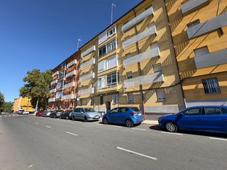 Pis a Sector Plaza de Toros. Piso en venta en segovia