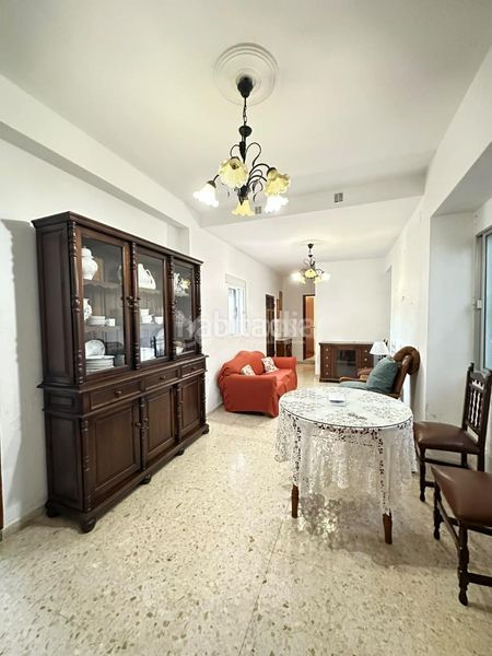 Foto c8255e7e-b43d-4e7c-9cc0-a34ce7c8da89. Piso  en venta en Arcos de la Frontera