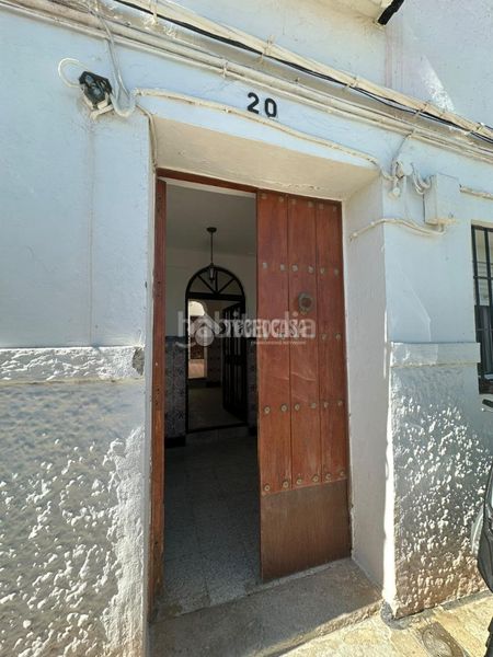 Foto fcb20616-8d84-4458-bfe1-3fa2519d03c6. Pis a Arcos de la Frontera