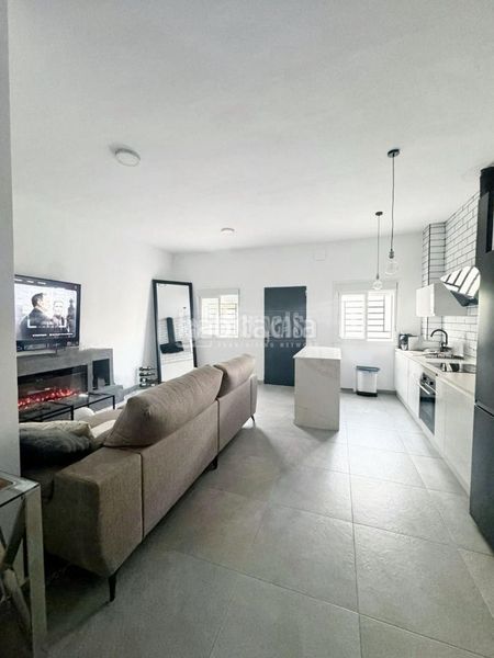 Foto b82f3f6e-fe0e-4fb9-9c27-99776ca809a9. Casa amb calefacció a Arcos de la Frontera