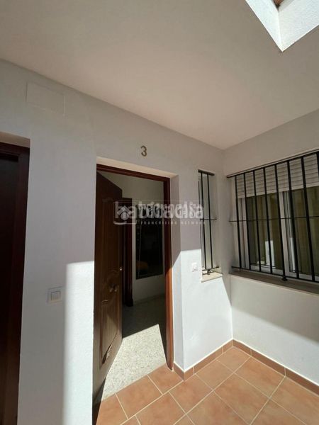 Foto fde5c101-287f-43cd-8c9d-a54b66d54ed4. Pis a Arcos de la Frontera