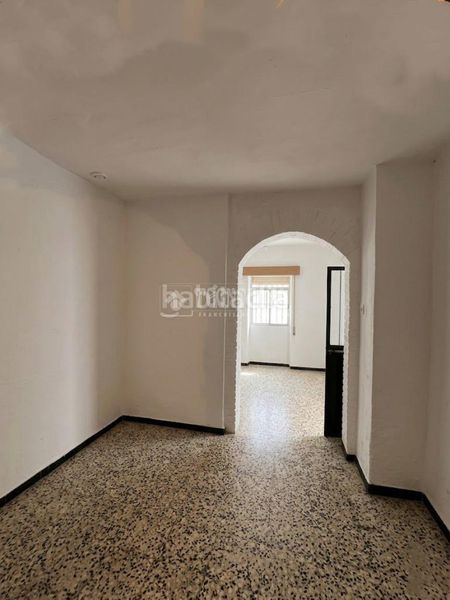 Foto a7693f09-e436-4d0f-9404-ff5e23f632f9. Casa aparellada a Arcos de la Frontera