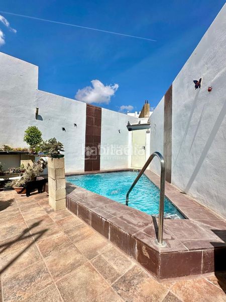 Foto b98a8b87-69c0-47a4-bee8-5cb6a37f9331. Casa amb piscina a Arcos de la Frontera