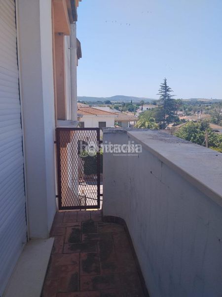 Foto 502d28f2-b830-4af8-a401-4f1cc65717de. Pis amb aparcament a Arcos de la Frontera