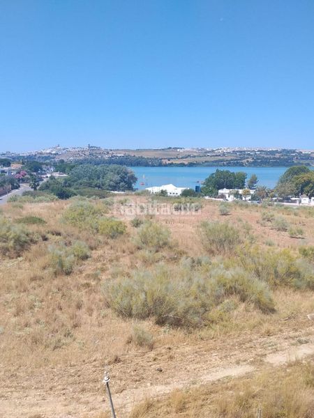 Foto b77b2bc9-b147-4d79-96da-d45ac9ce92e3. Pis amb aparcament a Arcos de la Frontera