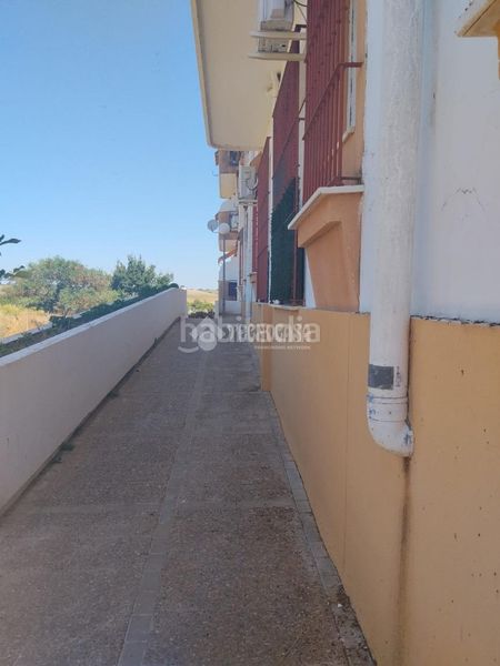 Foto c262cd4e-5687-452c-ada1-848fd3715ee3. Pis amb aparcament a Arcos de la Frontera