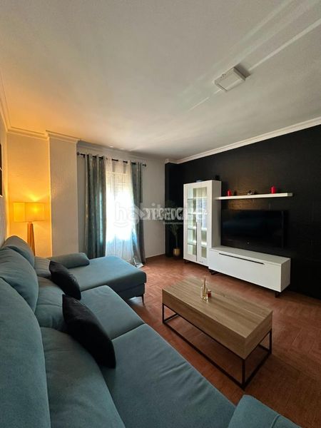 Foto 351d707e-791a-41ac-a9f2-82c477b46dac. Piso  en venta en Arcos de la Frontera