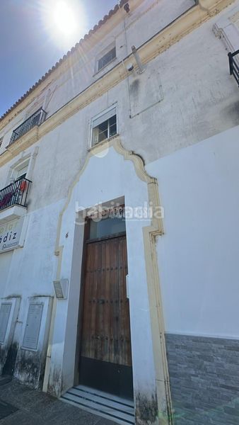 Foto dd64b096-a2a6-432f-a225-95dab1484278. Pis amb aparcament a Arcos de la Frontera