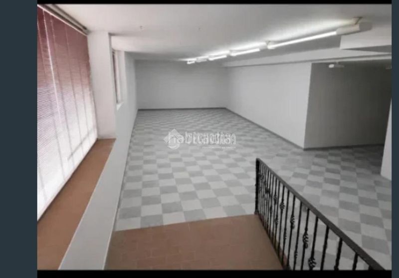Foto d386add0-250e-4472-958b-55b097a71f20. Local comercial a Arcos de la Frontera