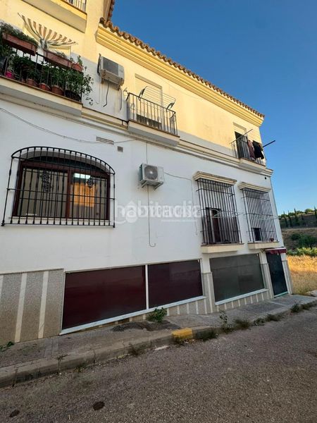 Foto e5b07f2b-86a2-4b5e-8519-437f38f53b9b. Local comercial a Arcos de la Frontera