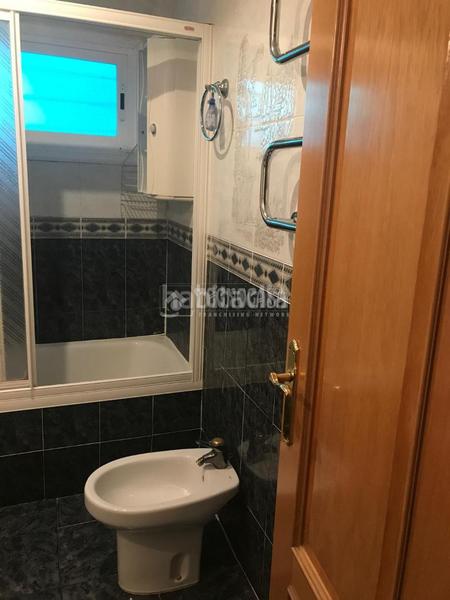 Foto 2158a1fe-405b-410e-b308-12bfd57b1595. Piso  en venta en Reyes Católicos Alcalá de Henares