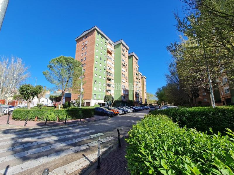 Foto abd258ef-4916-43dd-a2ad-9dd87e97f30b. Piso  en venta en Reyes Católicos Alcalá de Henares