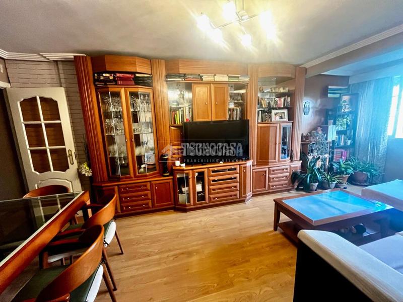 Foto 86d381b0-c1c2-4f19-9ca7-c4b51baf29b9. Appartamento con riscaldamento in Reyes Católicos Alcalá de Henares