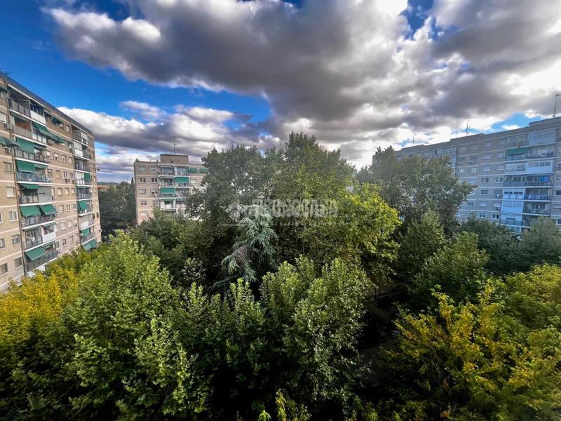 Foto a7b46ca1-1afa-4e93-8efc-ae5c7b7b7682. Appartamento con riscaldamento in Reyes Católicos Alcalá de Henares