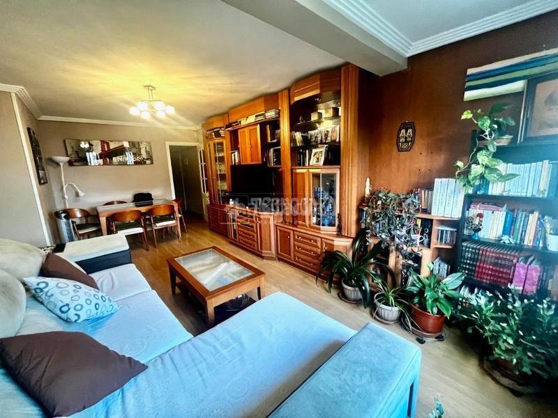 Foto ca25daed-12f2-423b-ba7e-445fa3396c26. Appartamento con riscaldamento in Reyes Católicos Alcalá de Henares