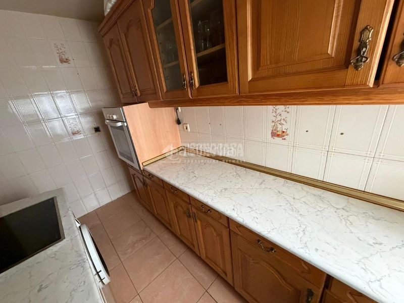 Foto 85418f83-69a0-4ef2-a7b1-6a2bd0019d85. Piso  en venta en Reyes Católicos Alcalá de Henares