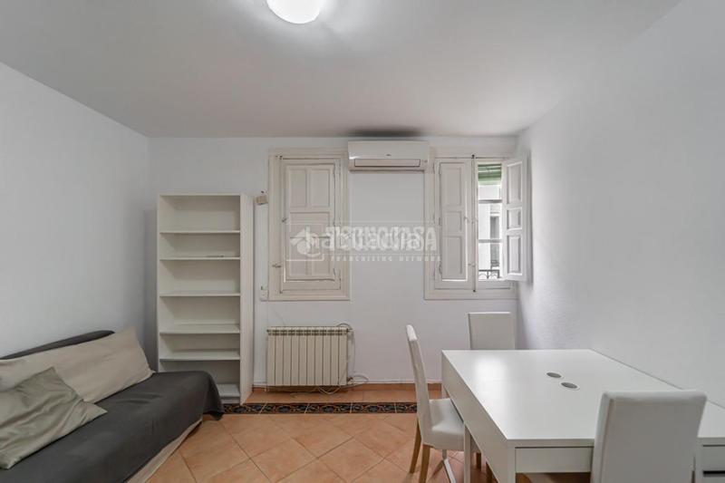 Foto f7cc8fc3-3f76-45bf-91e5-98582d244a1a. Alquiler piso  en alquiler en Trafalgar Madrid