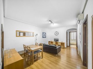 Rent Flat  C. de bravo murillo. Piso en alquiler en madrid