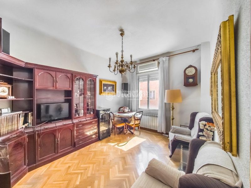 Foto fdcfd6d5-3f54-4ce3-a780-2321de97076d. Piso  en venta en Arapiles Madrid