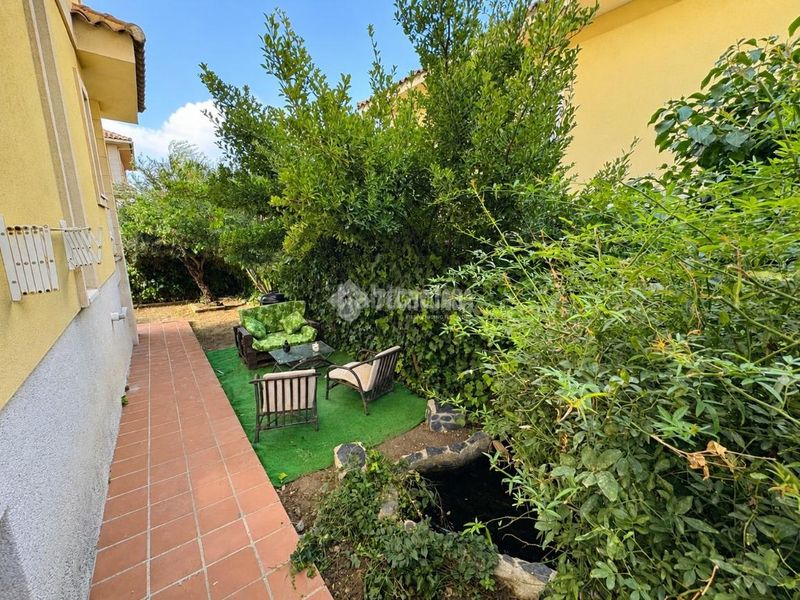 Foto 7c5b7b6c-8038-4ea5-bcb9-08ff4d366c94. Casa aparellada amb calefacció aparcament a Ontígola
