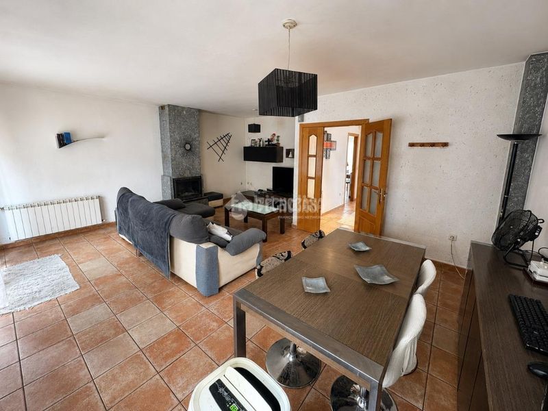 Foto fa1a6f2c-dba3-43e7-b75e-0b1524c80b0f. Casa aparellada amb calefacció aparcament a Ontígola
