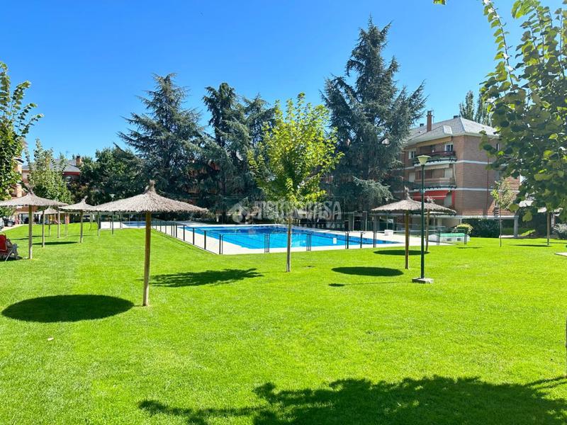 Foto 5efff794-89a4-4e16-bcde-2024dbaf696b. Pis amb calefacció piscina a Casco Antiguo Galapagar