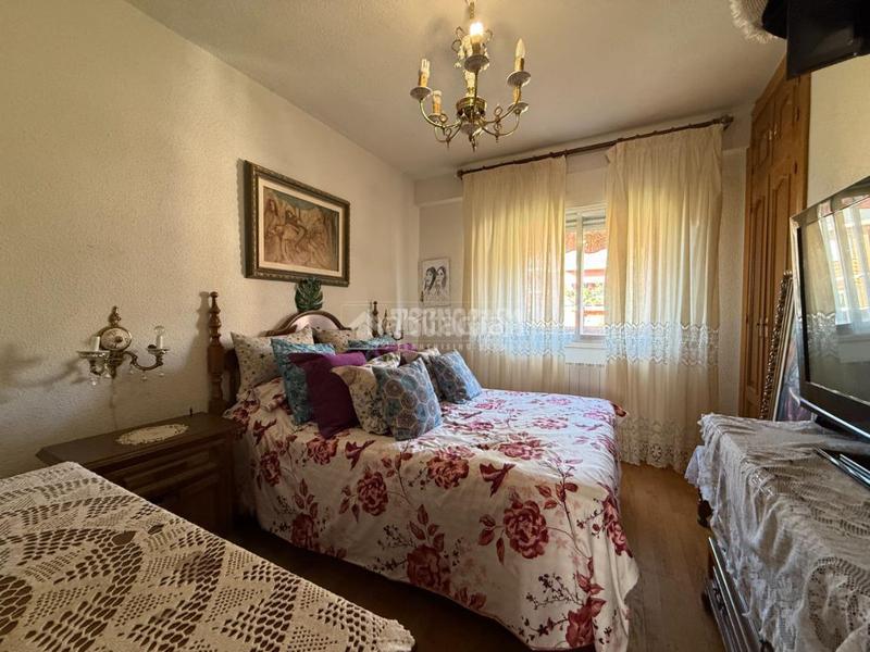 Foto c4f3decb-24f3-44aa-ae61-ee668e2d3ee8. Pis amb calefacció piscina a Casco Antiguo Galapagar