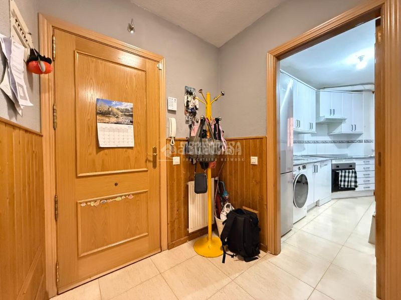 Foto 5373b369-92a4-4d78-85c6-5cfe8d33769d. Pis amb calefacció a Casa Amarilla Galapagar