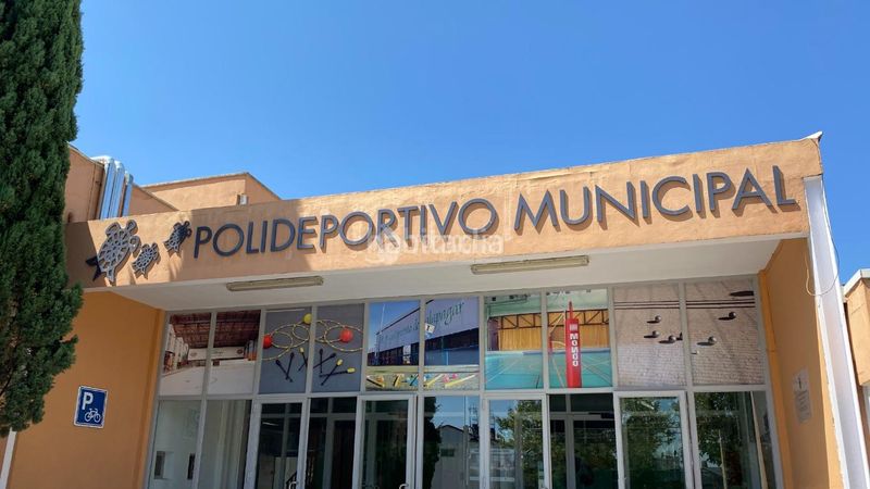 Foto 21ced690-f7b6-4f88-9da3-372cee5a4546. Pis amb calefacció aparcament a Casa Amarilla Galapagar