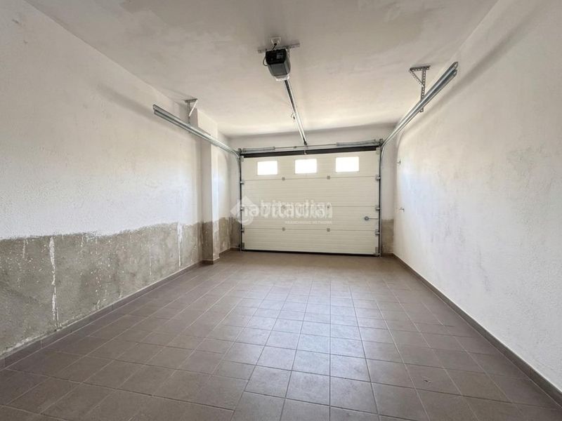 Foto 4111ccad-8583-4fcf-81bc-155a8e52b498. Casa pareada casa en venta en La Navata Galapagar