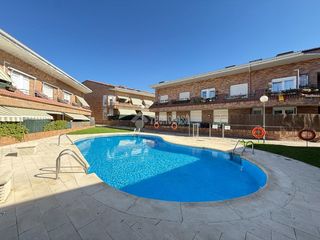 Towny house in Colmenarejo. Casa en venta en colmenarejo