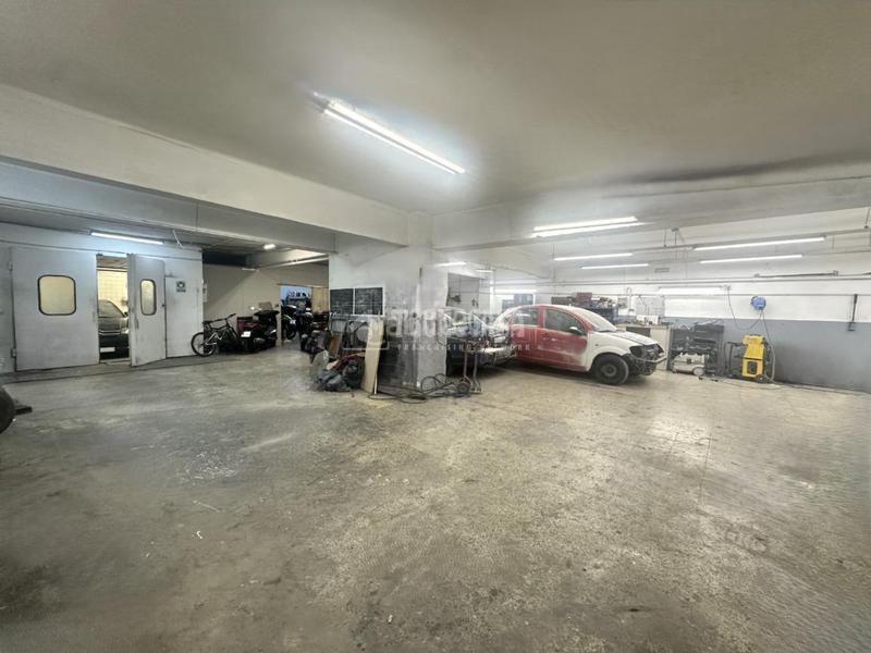 Foto 402b1266-2a72-4f61-8060-02c33c5999f7. Local comercial amb calefacció a El Camp de l´Arpa del Clot Barcelona