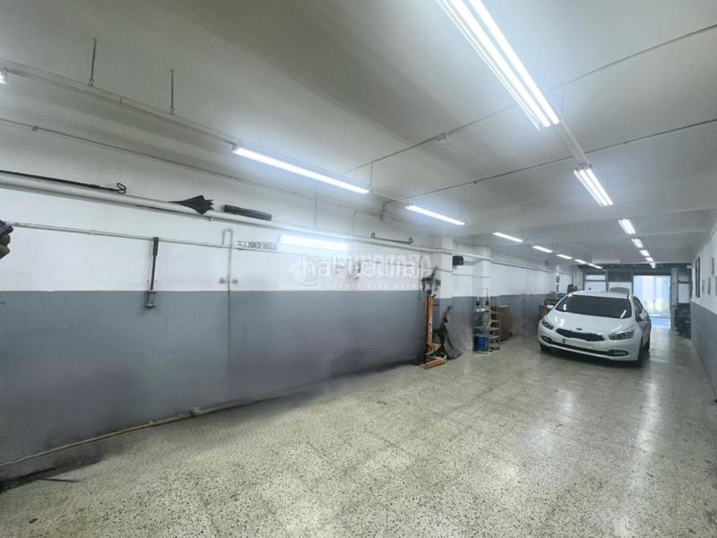 Foto f47aa8d6-55a3-4ac4-b118-638e6b503ff7. Local comercial amb calefacció a El Camp de l´Arpa del Clot Barcelona