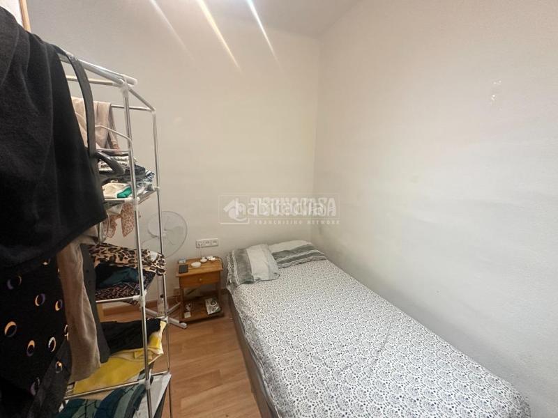 Foto 500ea0ad-21d7-4761-984f-604cb5826a83. Piso  en venta en El Camp de l´Arpa del Clot Barcelona