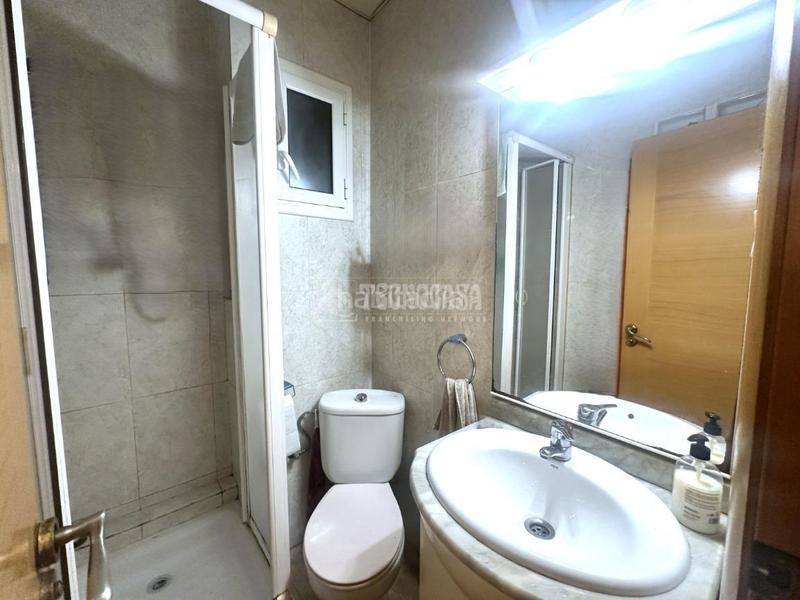 Foto 80688a8f-060a-4ac5-9346-ee6895441792. Piso  en venta en El Camp de l´Arpa del Clot Barcelona