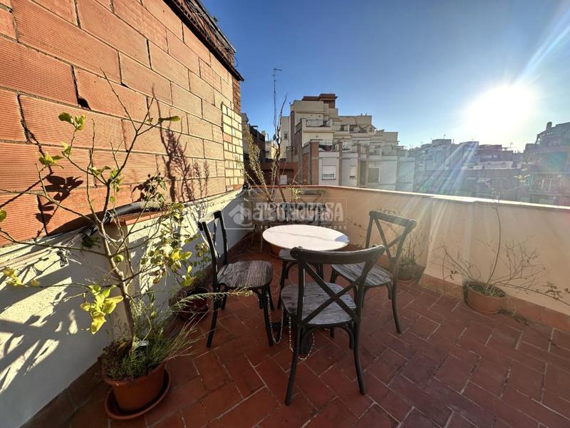 Foto 0750e193-7d8d-4b66-90e4-b31f09e07b9e. Flat in El Camp de l´Arpa del Clot Barcelona