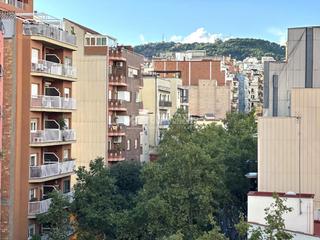 Appartement à El Camp de l´Arpa del Clot. Piso en venta en barcelona