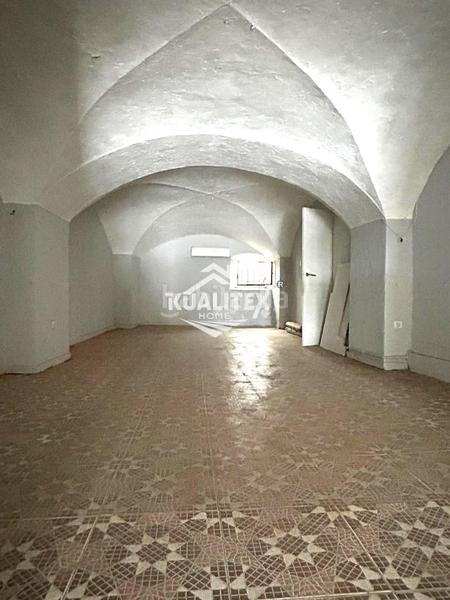 Foto 8fa2a99c-036c-45f3-a602-d2bb7ef08b78. Alquiler local comercial local en Casco Antiguo Cáceres