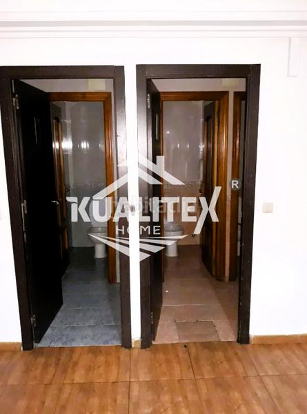 Foto a0b12f9f-c1a2-4478-a808-c7166d1b0b06. Rent business premise in Casco Antiguo Cáceres