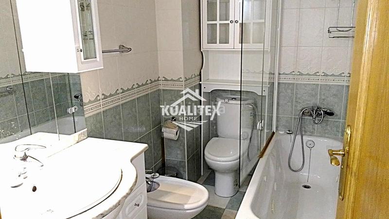 Foto 400bb6d1-76db-4e85-a404-5c06814e8d19. Duplex con riscaldamento parcheggio in Centro Cáceres