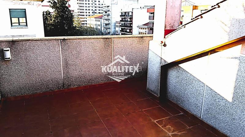 Foto 95cf62e6-580e-4be1-8ac1-e5cb999c97ed. Duplex con riscaldamento parcheggio in Centro Cáceres