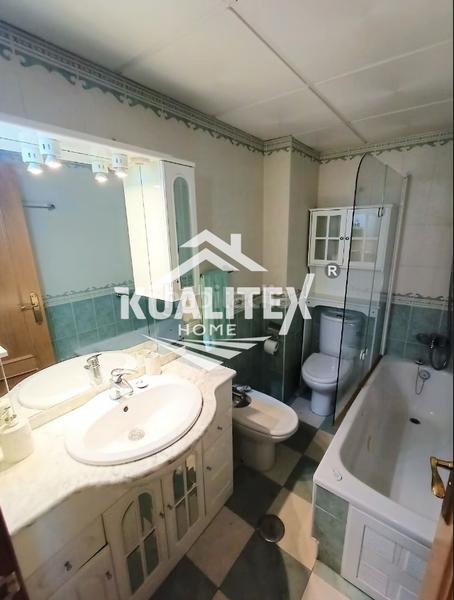 Foto 9a8de69f-2faa-4456-985c-78b4513a40f9. Duplex con riscaldamento parcheggio in Centro Cáceres