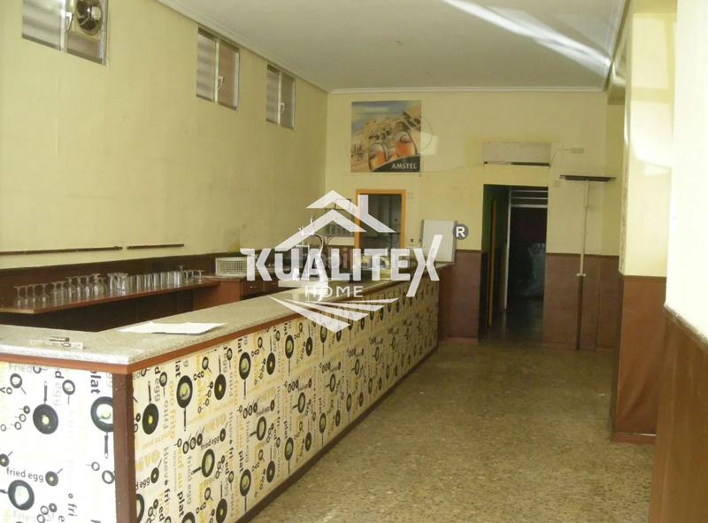 Foto 8900c11a-f65a-45ae-a028-7f4e3c5d1da8. Affitto locale commerciale in Casco Antiguo Cáceres