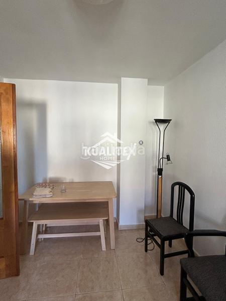 Foto a31b3370-583f-43a7-9cd4-ae44eca293a9. Apartament amb calefacció a Casco Antiguo Cáceres