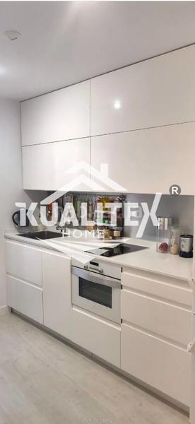 Foto a2c818d0-c49a-4e91-8908-4b17e06c479f. Apartamento  en Centro Cáceres