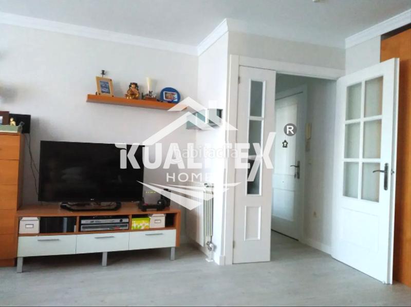 Foto bc606e05-fb3a-475d-b383-fc3636e8e20b. Apartamento  en Centro Cáceres