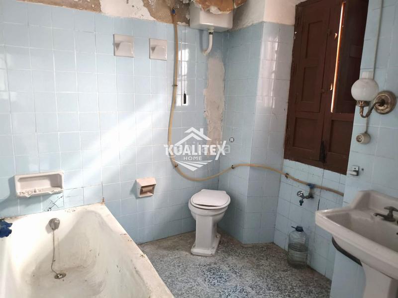 Foto 4d939077-af81-4ee7-8a70-8b66b025f36d. Casa a Arroyo de la Luz